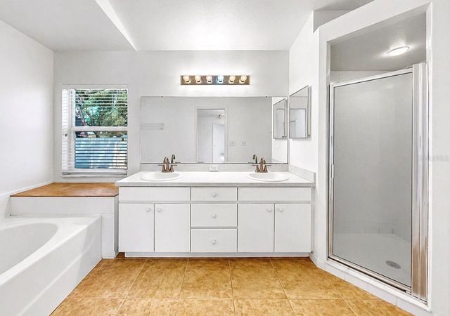 10725 DEEPBROOK DR, Riverview, FL 33569