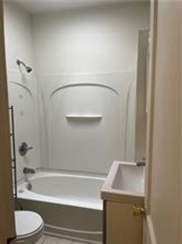 4791 Cypress, Bloomfield, PA 15224
