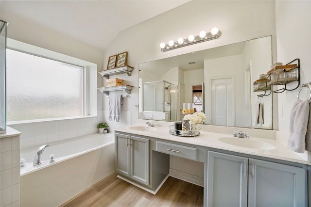 910 W Bois D Arc Street, Celina, TX 75009