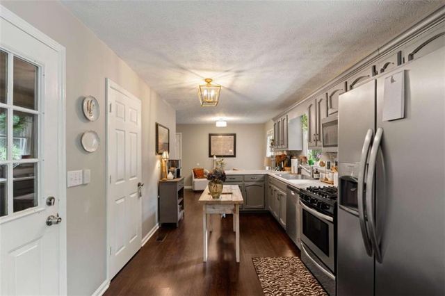 259 Cypress Circle, Carrollton, GA 30117