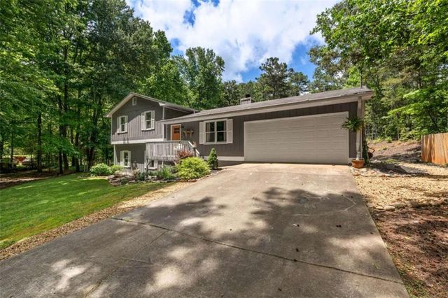 259 Cypress Circle, Carrollton, GA 30117