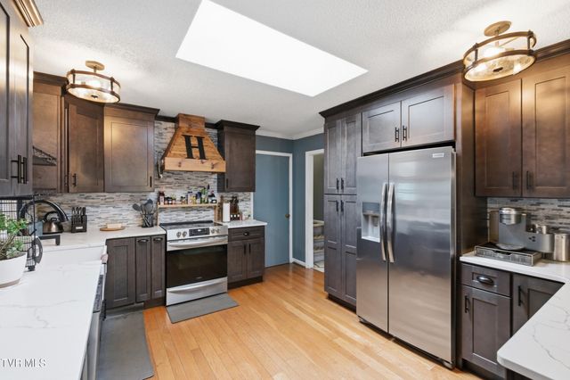 31 Stone Drive, Bristol, TN 37620