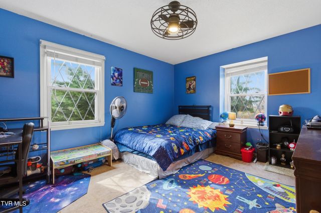 31 Stone Drive, Bristol, TN 37620