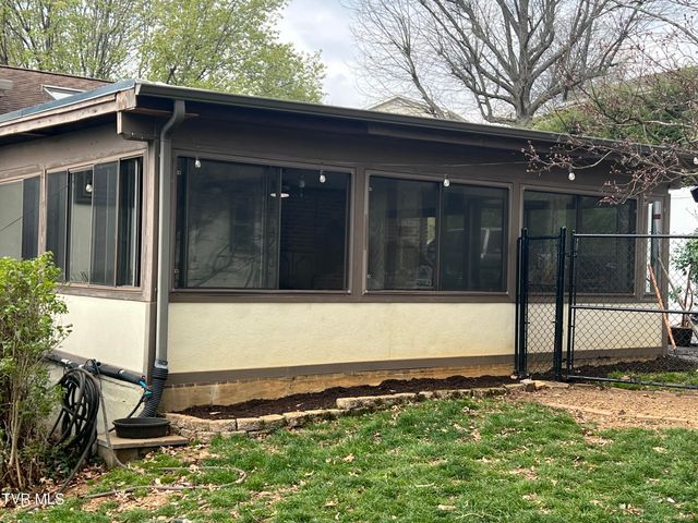 31 Stone Drive, Bristol, TN 37620