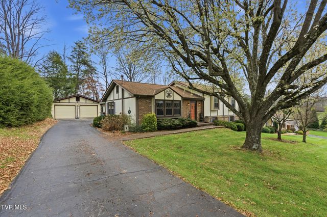 31 Stone Drive, Bristol, TN 37620