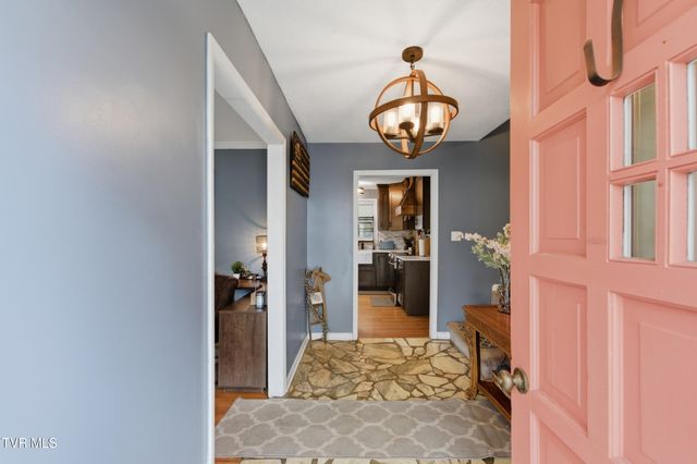 31 Stone Drive, Bristol, TN 37620