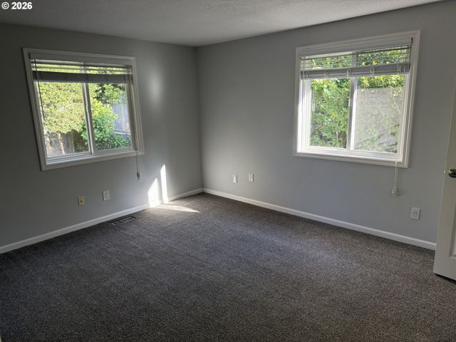 8412 Sw 30TH Ave, Portland, OR 97219