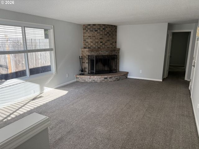 8412 Sw 30TH Ave, Portland, OR 97219