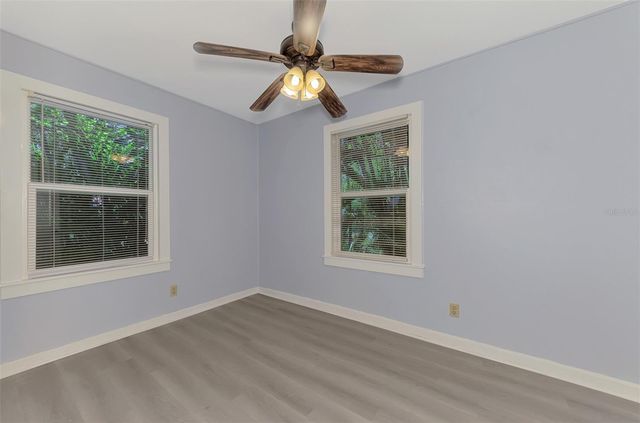 1858 BOYCE A, Sarasota, FL 34239