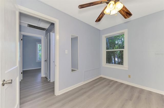 1858 BOYCE A, Sarasota, FL 34239