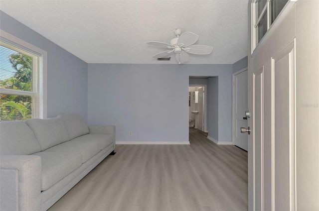 1858 BOYCE A, Sarasota, FL 34239