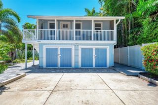 1858 BOYCE A, Sarasota, FL 34239
