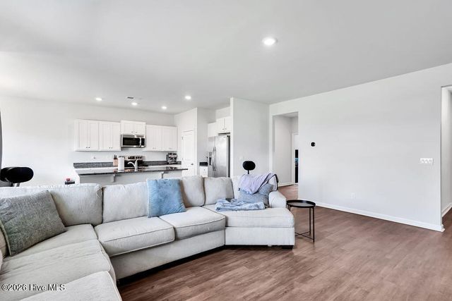 2780 Southern Magnolia Drive, Winnabow, NC 28479