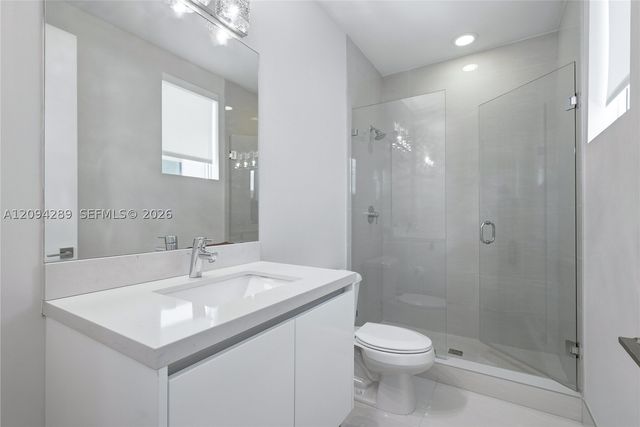 7525 NW 103rd Pl, Doral, FL 33178