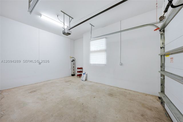 7525 NW 103rd Pl, Doral, FL 33178