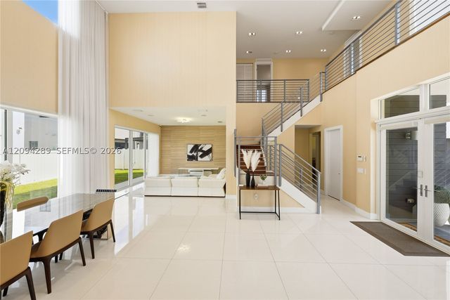 7525 NW 103rd Pl, Doral, FL 33178