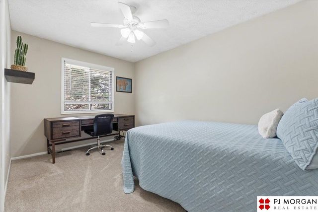 7717 Cottonwood Avenue, La Vista, NE 68128