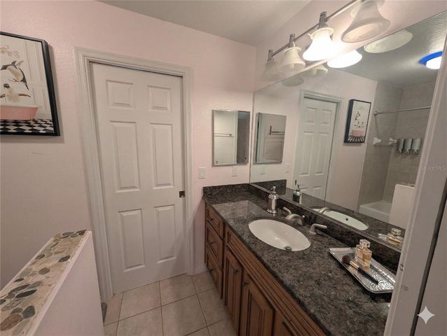 18027 PALM BREEZE DRIVE, Tampa, FL 33647