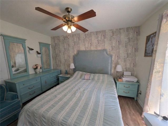 18027 PALM BREEZE DRIVE, Tampa, FL 33647