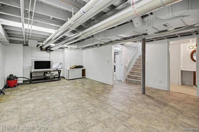 5840 Inkster - House, West Bloomfield, MI 48323