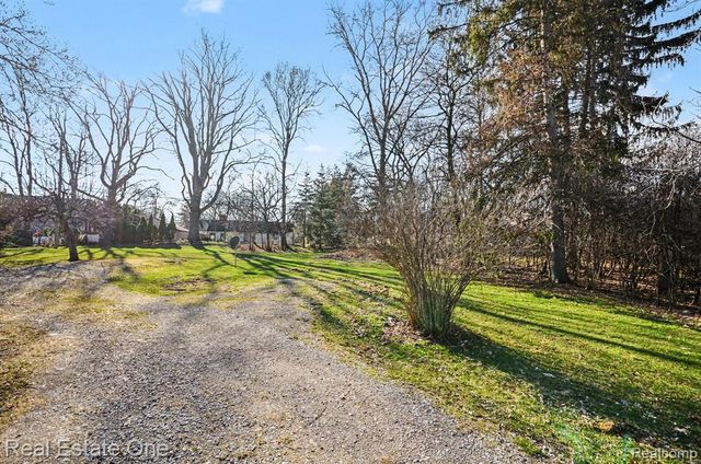 5840 Inkster - House, West Bloomfield, MI 48323