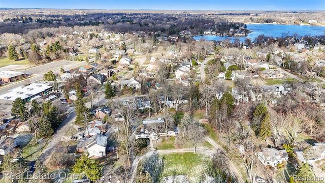 5840 Inkster - House, West Bloomfield, MI 48323