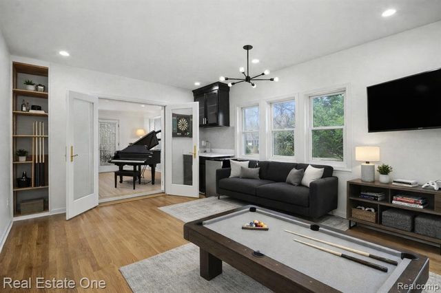 5840 Inkster - House, West Bloomfield, MI 48323