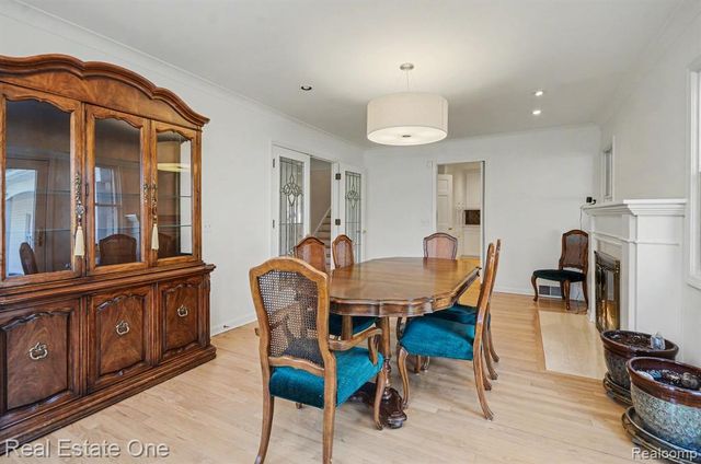 5840 Inkster - House, West Bloomfield, MI 48323