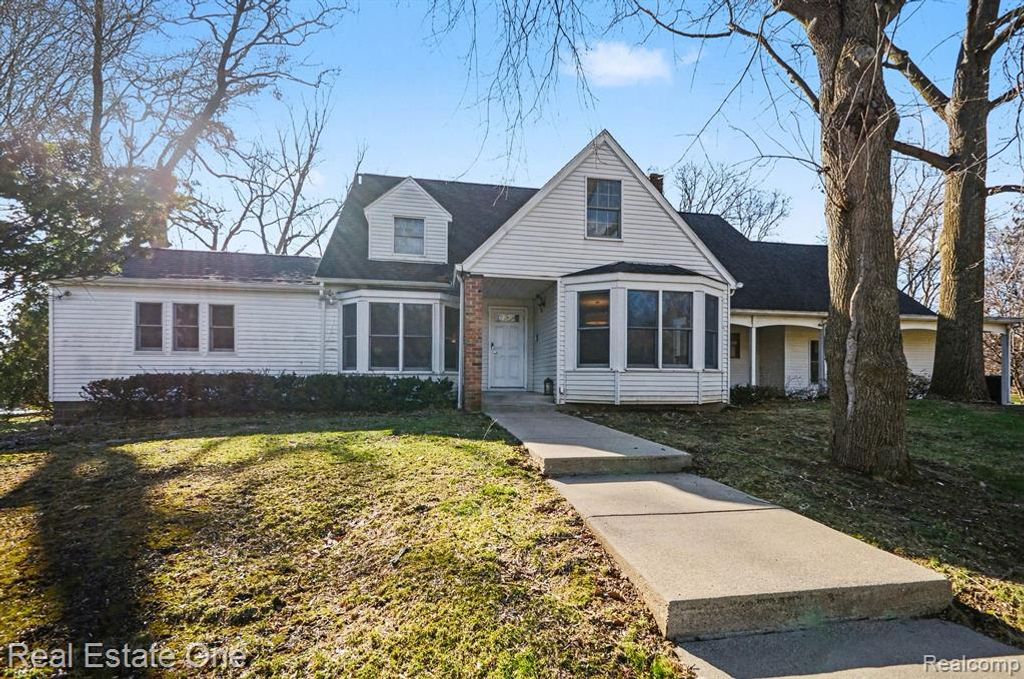 5840 Inkster - House, West Bloomfield, MI 48323