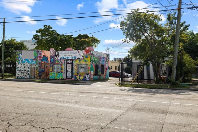 660,662,664 NW 29th Street, Miami, FL 33127