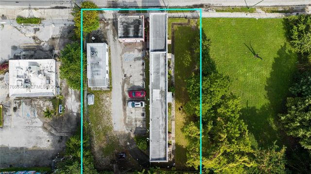 660,662,664 NW 29th Street, Miami, FL 33127