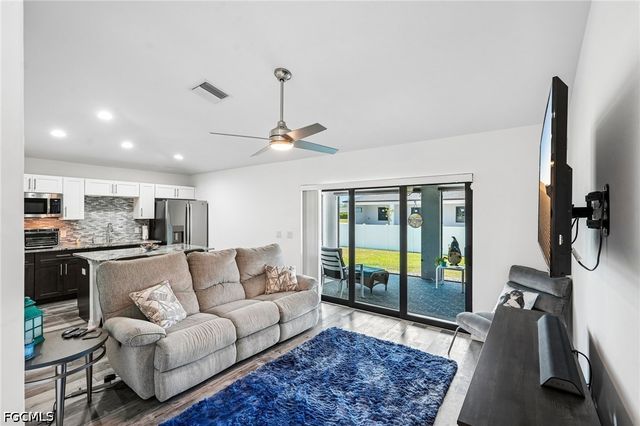 4216 NW 25th TER, Cape Coral, FL 33993