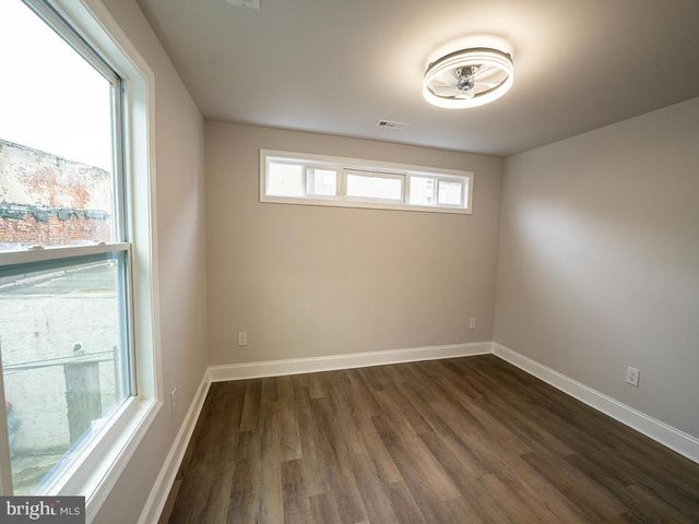 2005 N LAWRENCE ST, Philadelphia, PA 19122