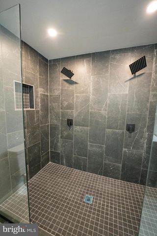 2005 N LAWRENCE ST, Philadelphia, PA 19122