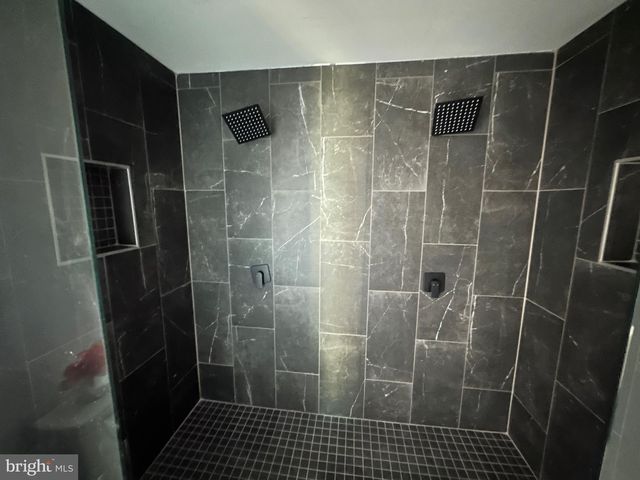 2005 N LAWRENCE ST, Philadelphia, PA 19122