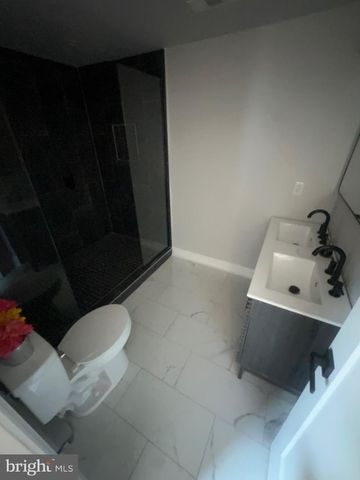 2005 N LAWRENCE ST, Philadelphia, PA 19122