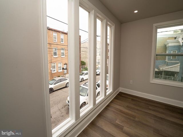 2005 N LAWRENCE ST, Philadelphia, PA 19122