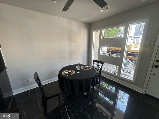 2005 N LAWRENCE ST, Philadelphia, PA 19122