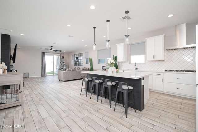 964 N 110TH Avenue, Avondale, AZ 85323