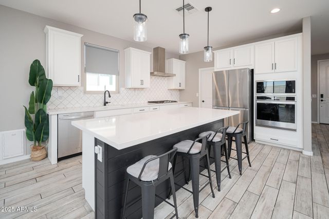 964 N 110TH Avenue, Avondale, AZ 85323