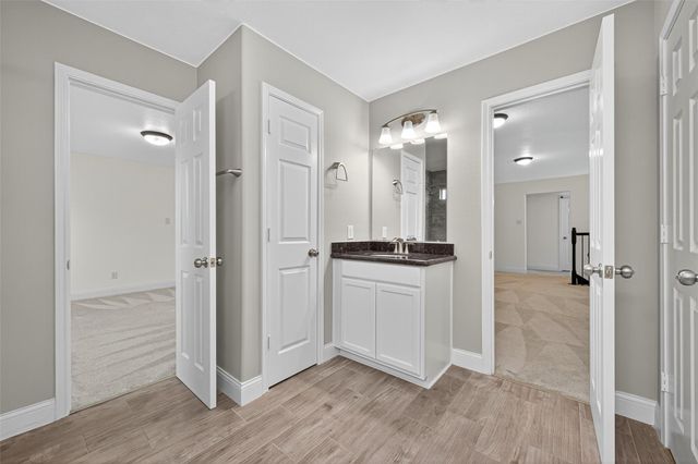 14910 High Meadow Ln, Baytown, TX 77523