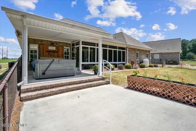 310 S Merganser Drive, Pikeville, NC 27863