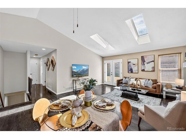 18384 E Crestline Cir, Centennial, CO 80015