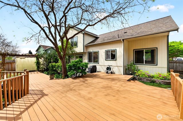 21706 116th Street E, Bonney Lake, WA 98391