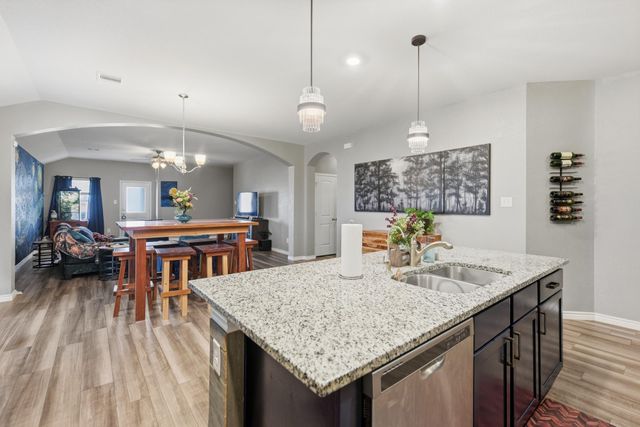 2312 Three Wood Way Walk, Navasota, TX 77868