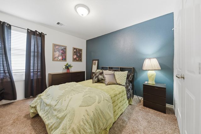 2312 Three Wood Way Walk, Navasota, TX 77868