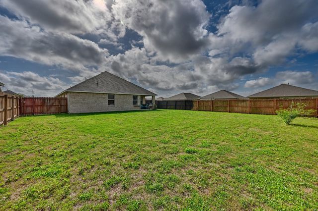 2312 Three Wood Way Walk, Navasota, TX 77868