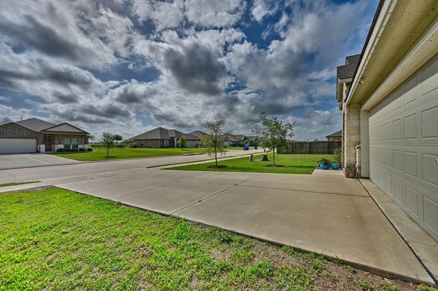 2312 Three Wood Way Walk, Navasota, TX 77868
