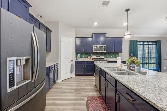 2312 Three Wood Way Walk, Navasota, TX 77868