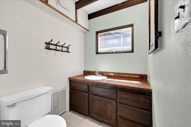 205 HEIGHTS AVE L-0034, Mount Gretna, PA 17064